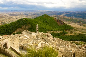 veduta del paese dal castello