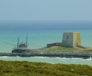 Trabucco e Torre costiera a Vieste